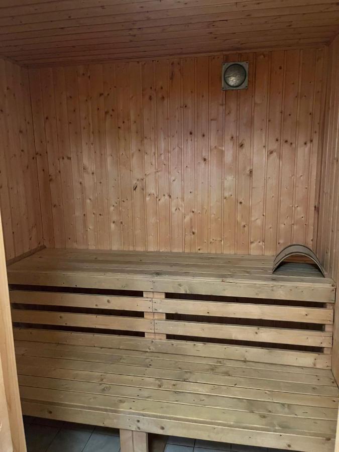Ferienhaus In Broakulla Mit Sauna 外观 照片